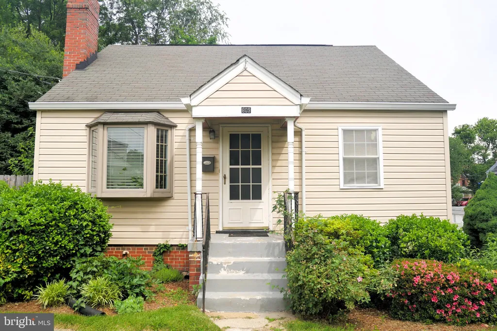 809 Langley Drive, Silver Spring, MD 20901 photo 3