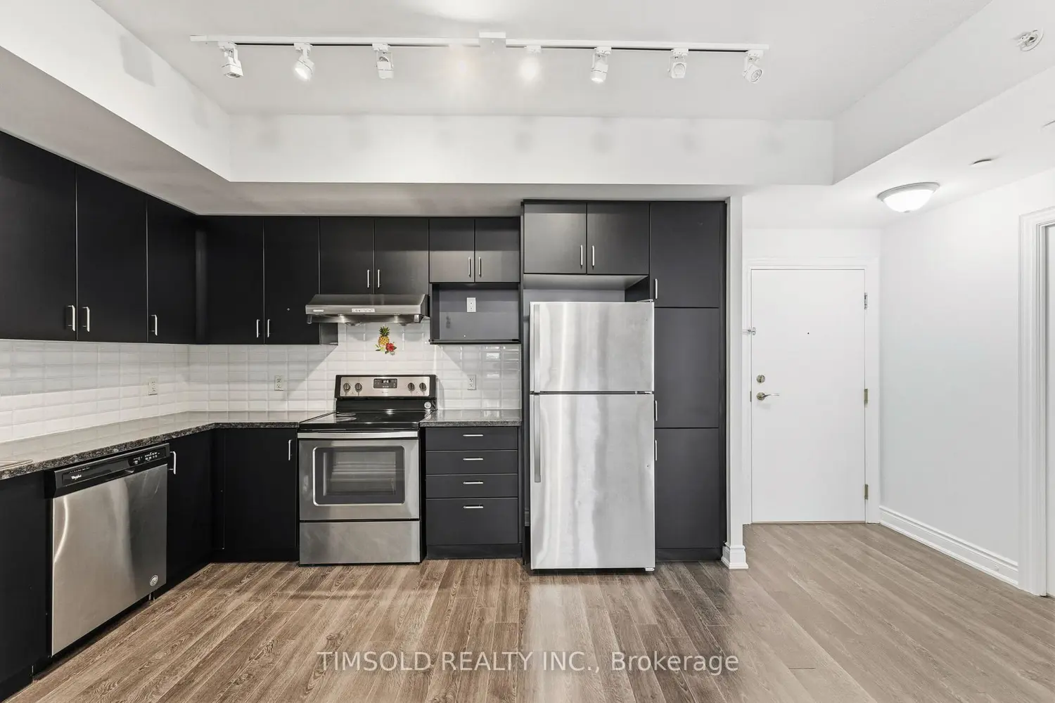 33 Clegg Road 1012 photo 4