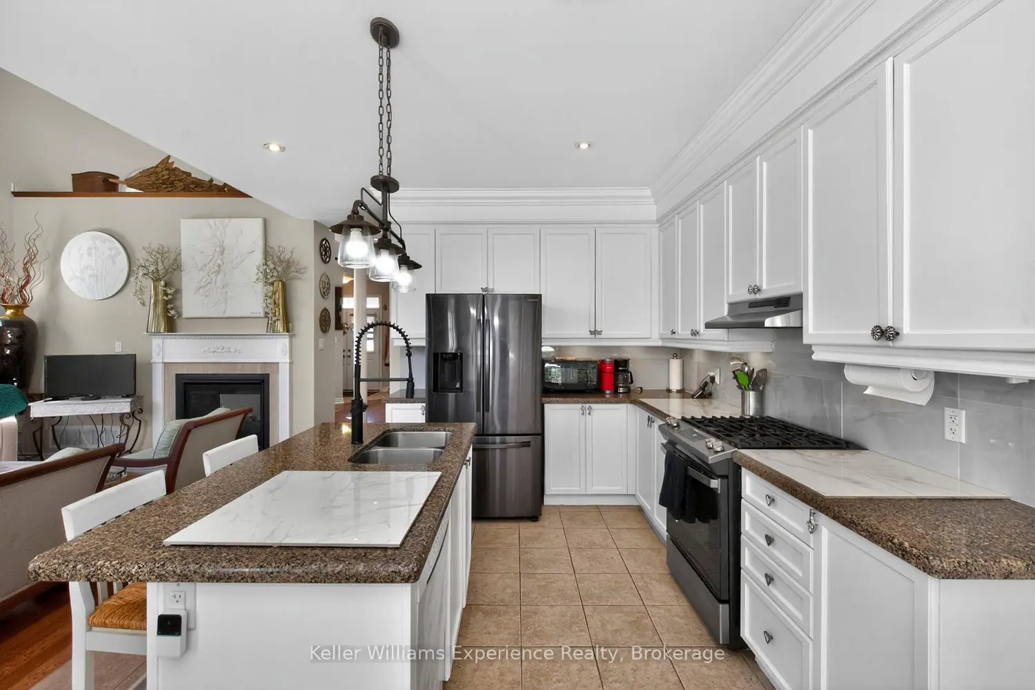 68 Riverwalk Place photo 5