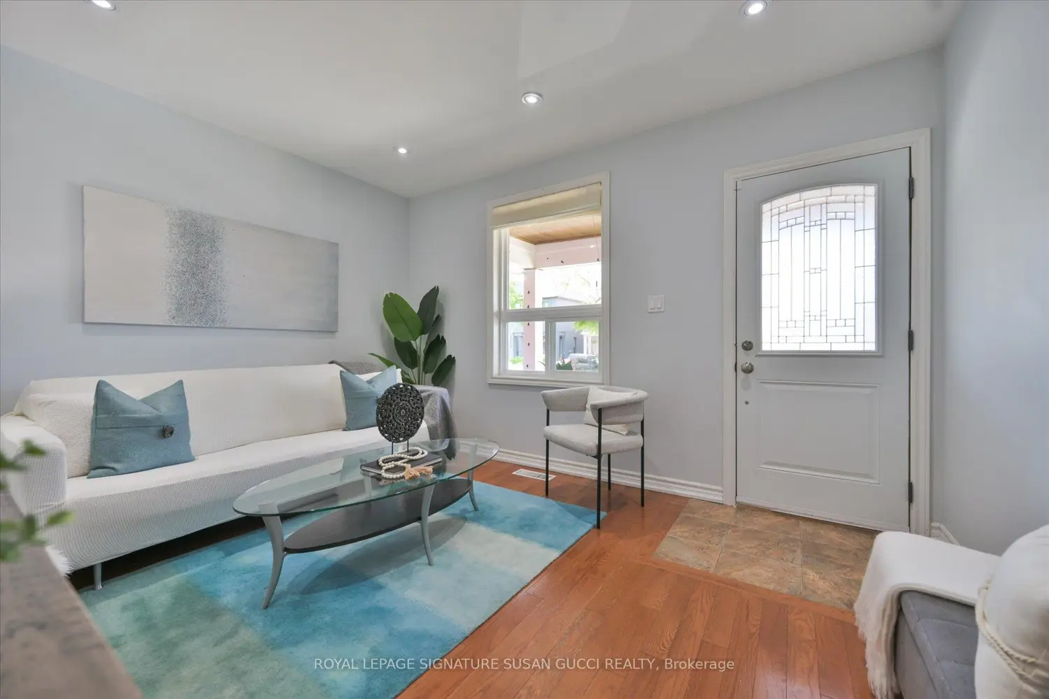 107 Barker Avenue photo 4