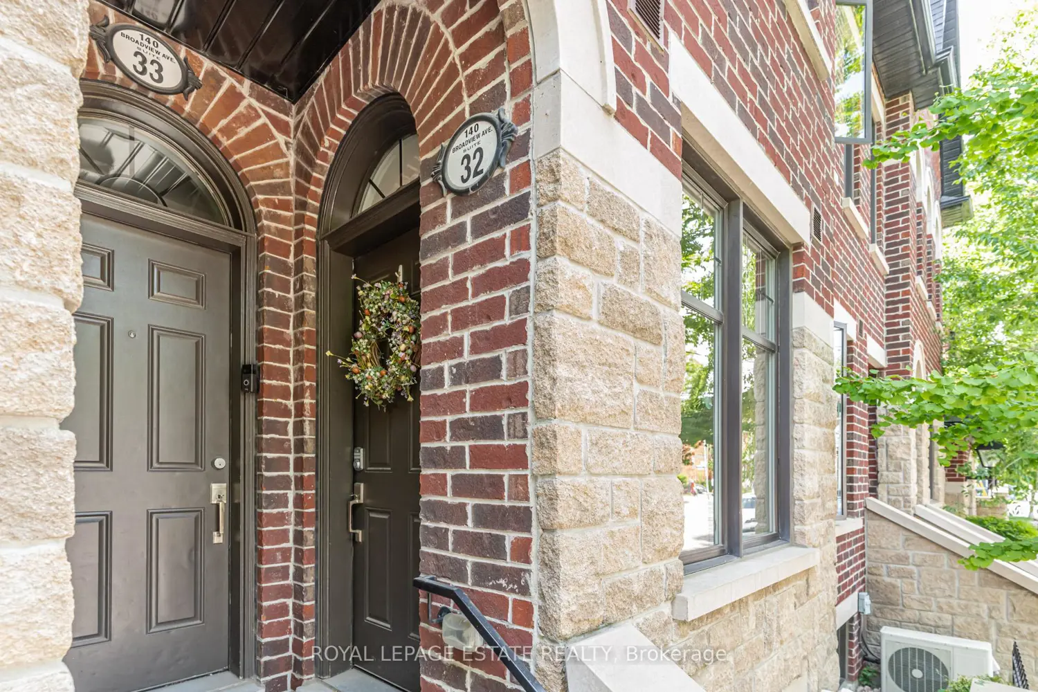 140 Broadview Avenue 32 photo 2