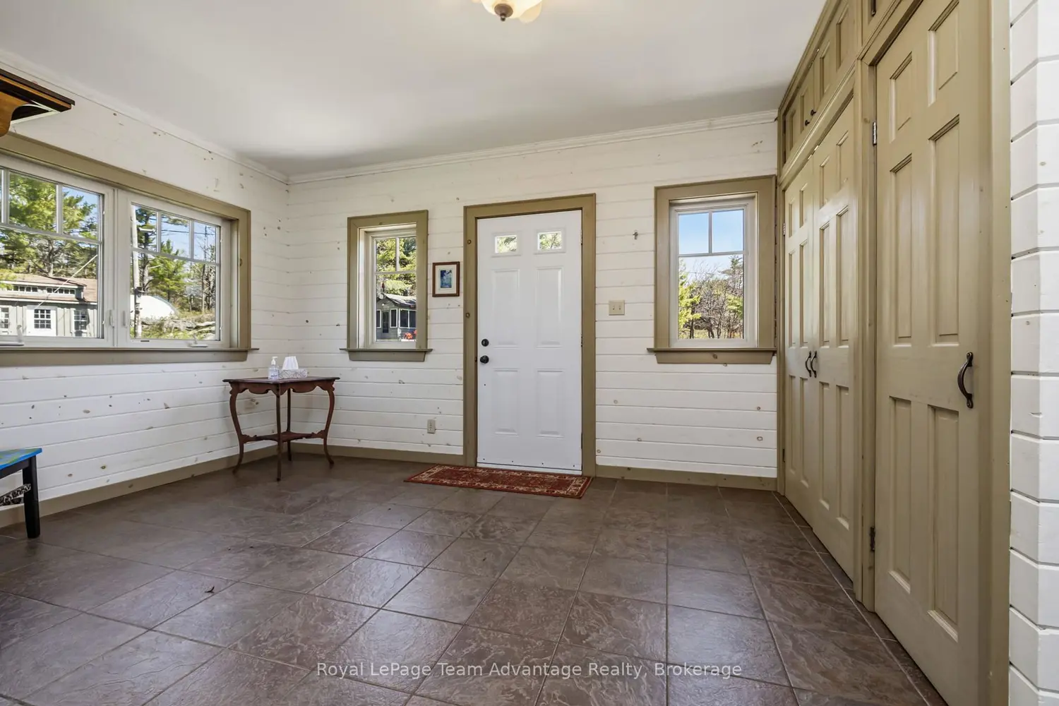 121 Rattlebear Drive photo 5