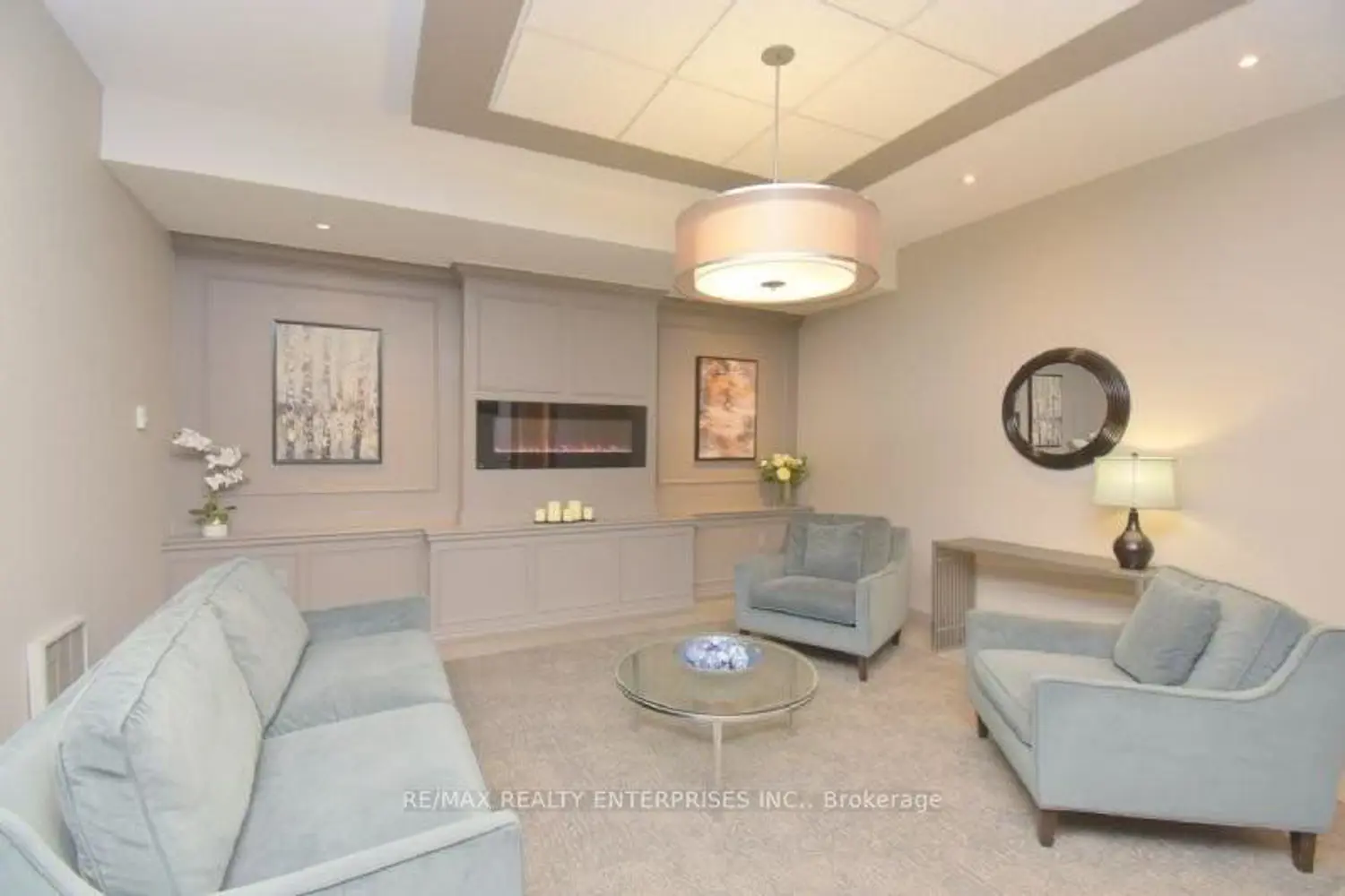 965 Inverhouse Drive 709 photo 3
