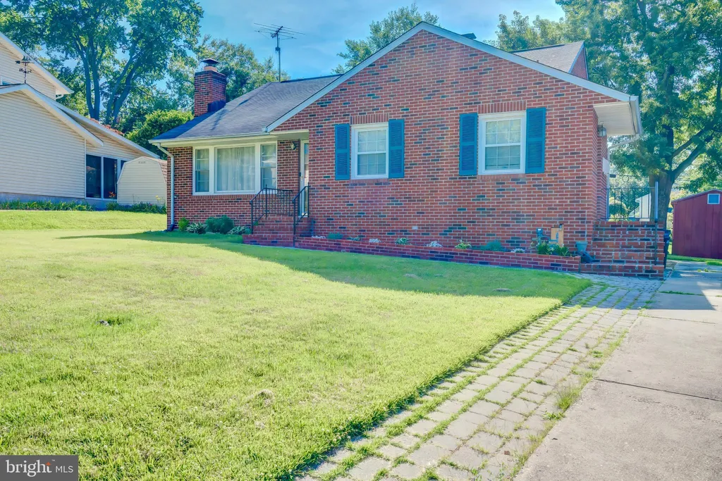 9005 Tammy Road, Baltimore, MD 21236 photo 2