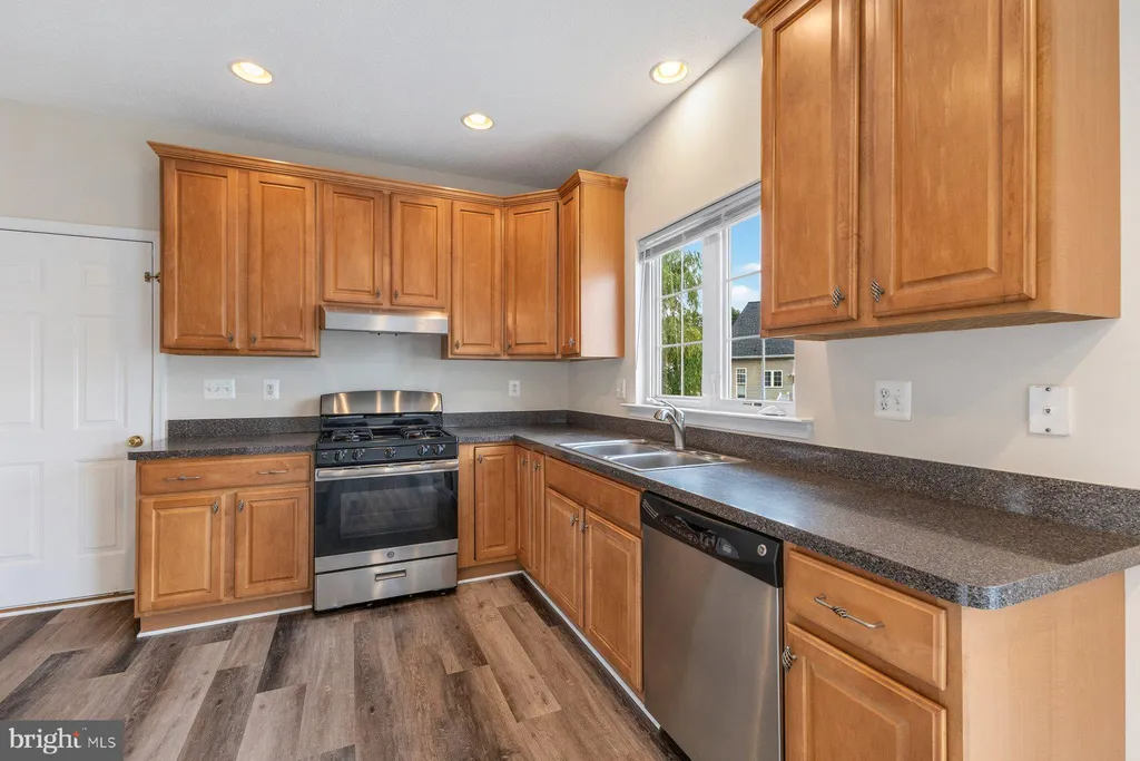 1019 Martin Drive, La Plata, MD 20646 photo 4