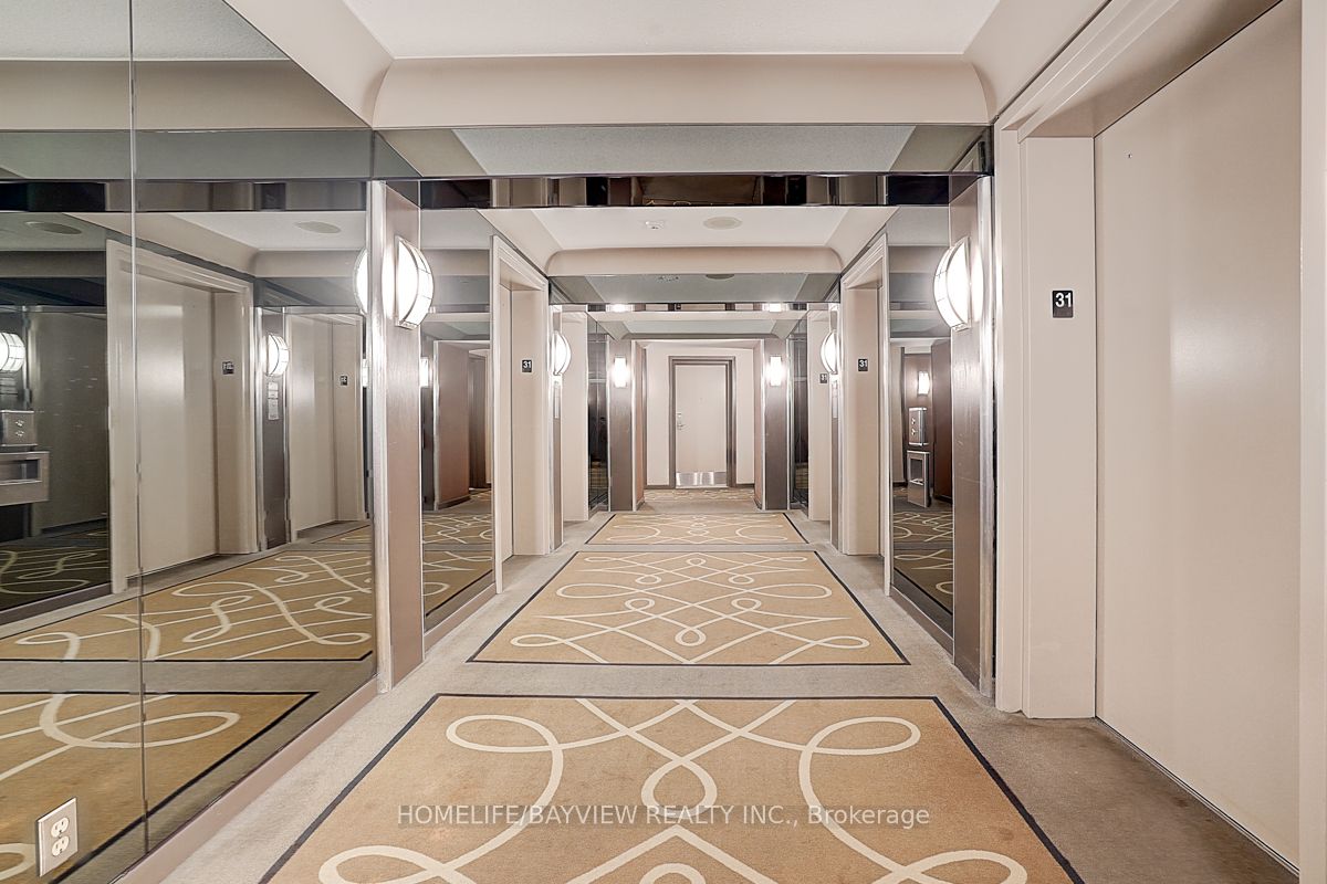 3108-99 Harbour Square, Toronto, ON, M5J 2H2 photo 4