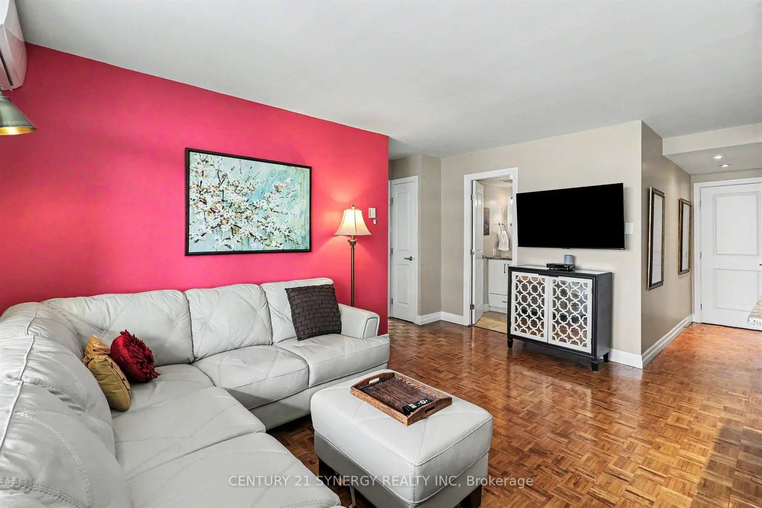 158B Mcarthur Avenue 1202 photo 4