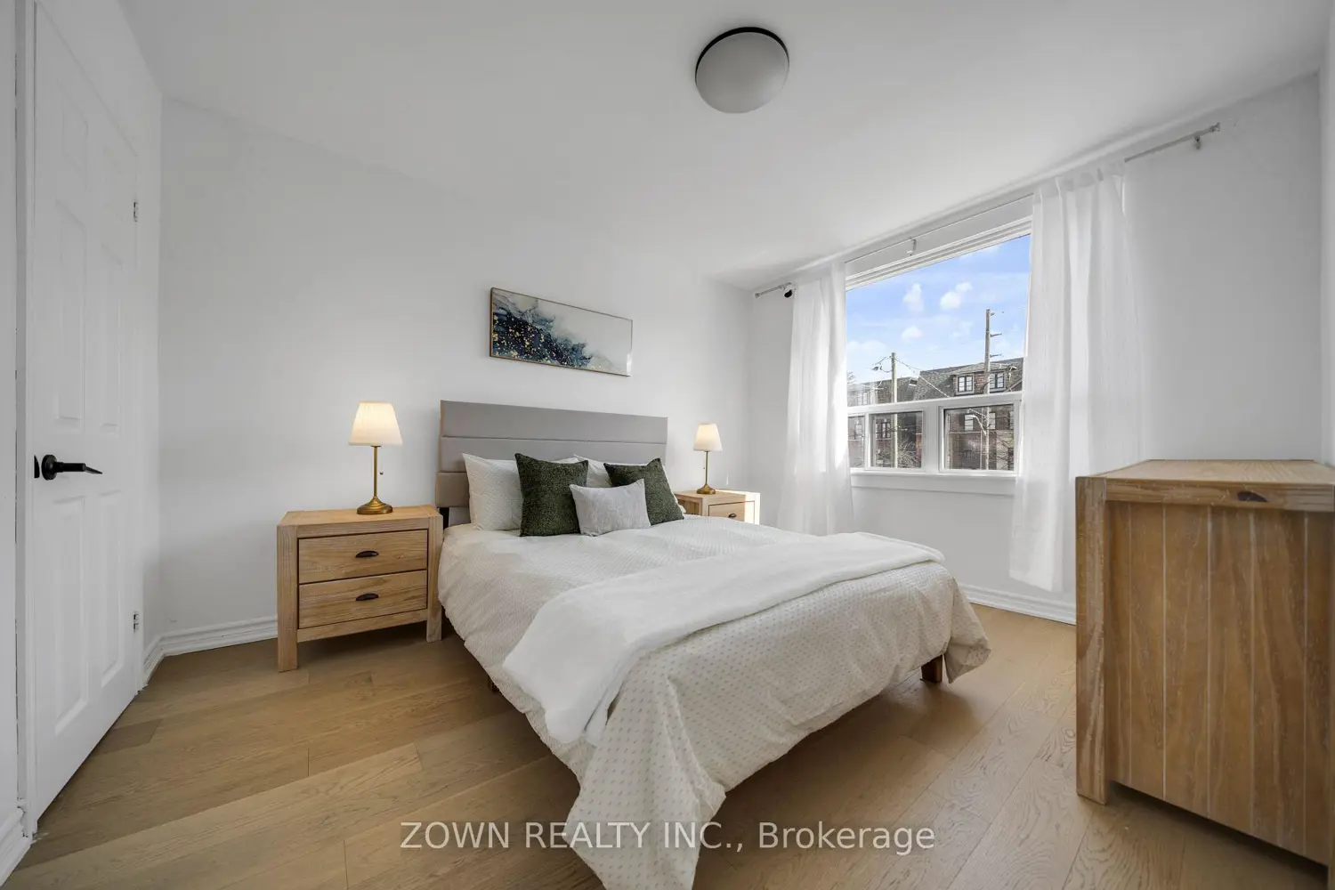 8312 Kipling Avenue photo 4