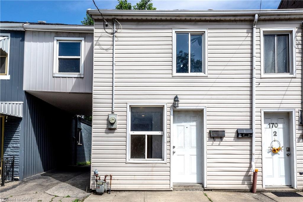 170 1/2 Macnab Street N, Hamilton, ON, L8R 2M4