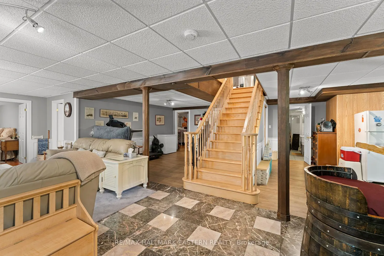 139 Lakeland Avenue photo 5