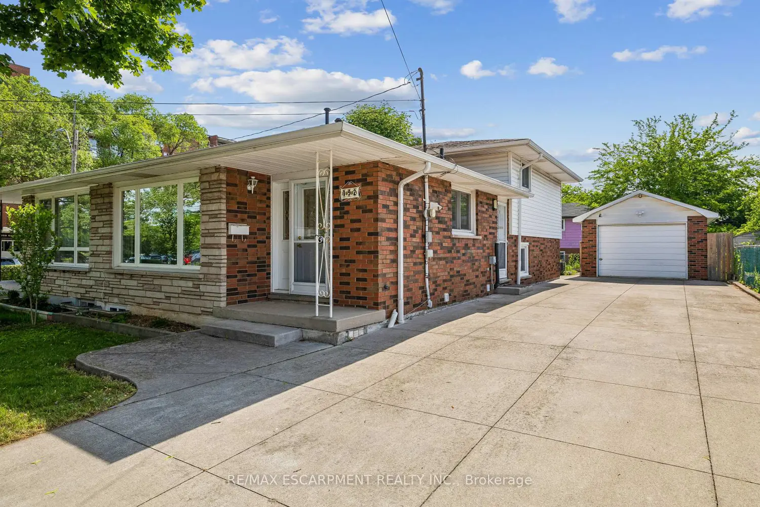 192 Oakland Drive photo 2