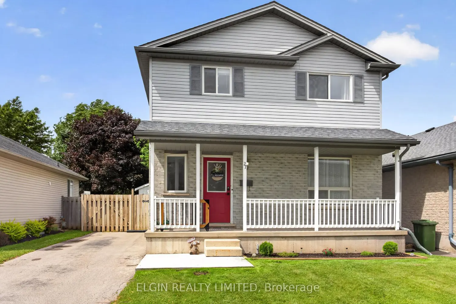 27 Cook Crescent photo 2