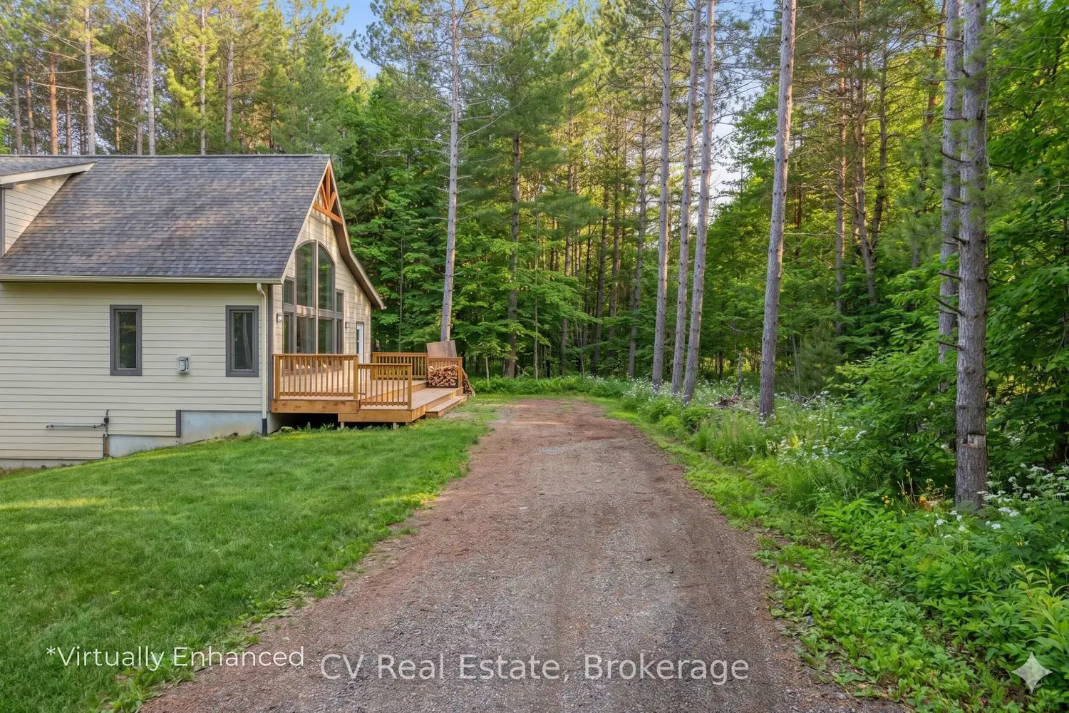 1158 Chetwynd Road photo 4