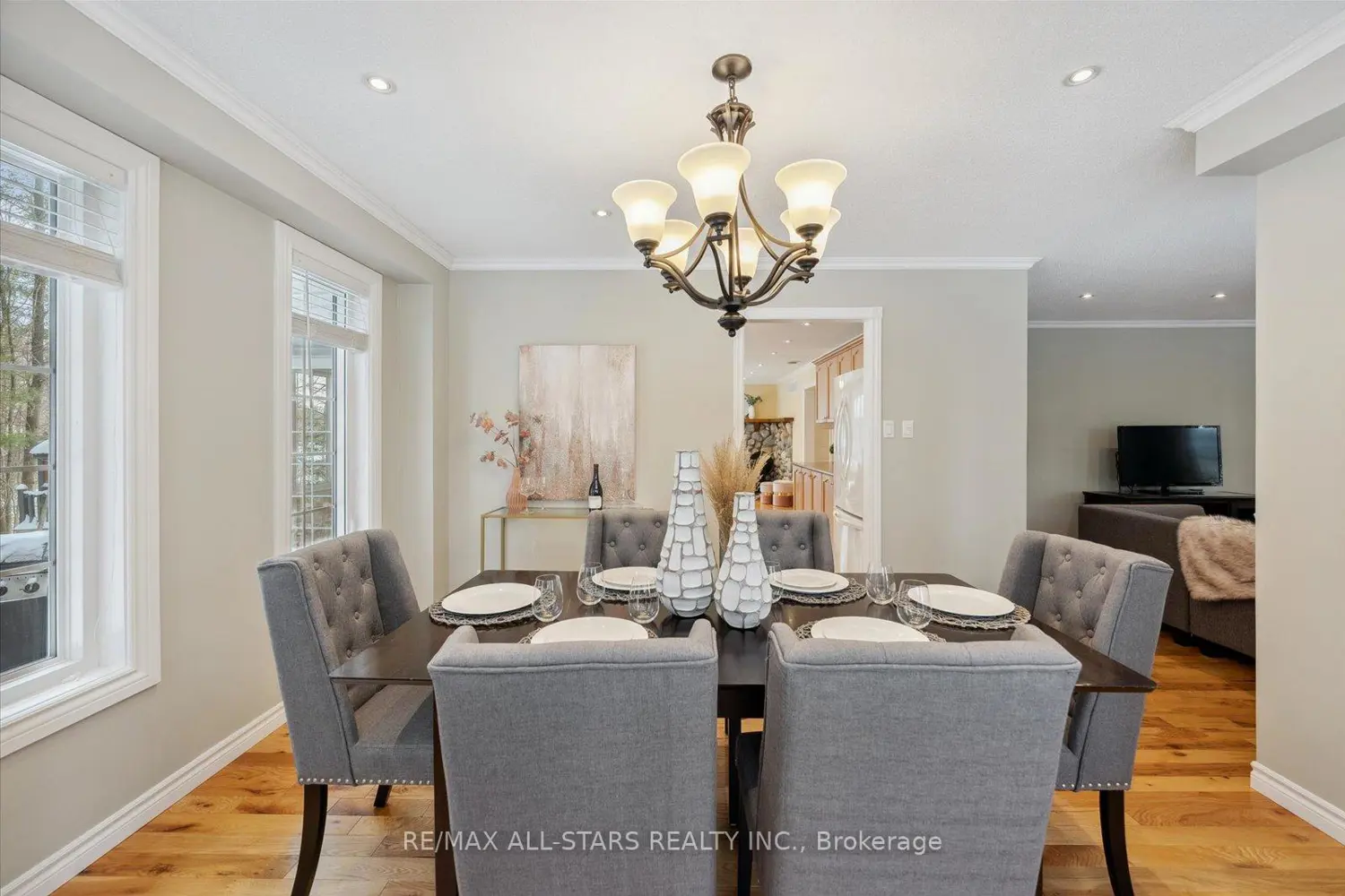 29 Robert Boulevard photo 5