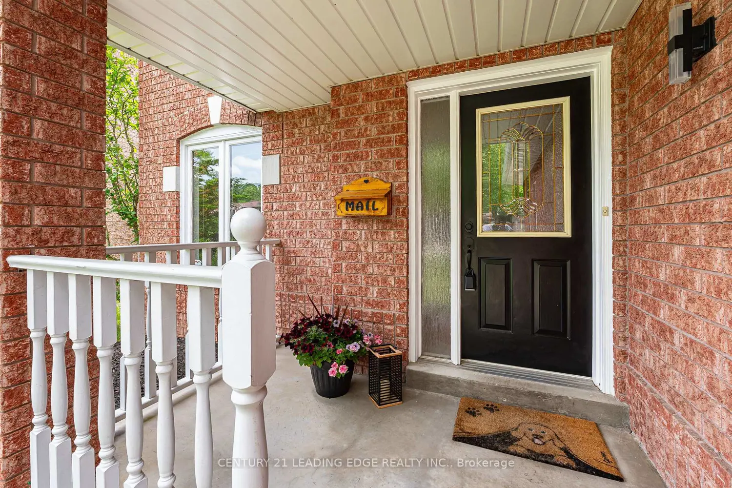 822 Surin Court photo 2