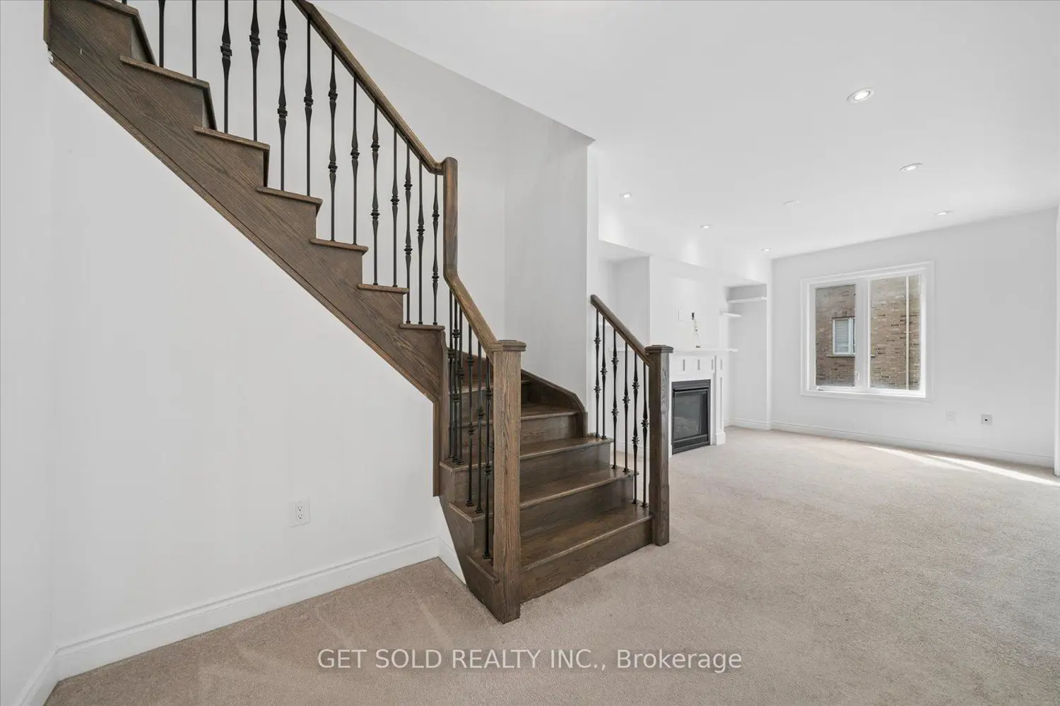 1761 Magenta Road photo 3
