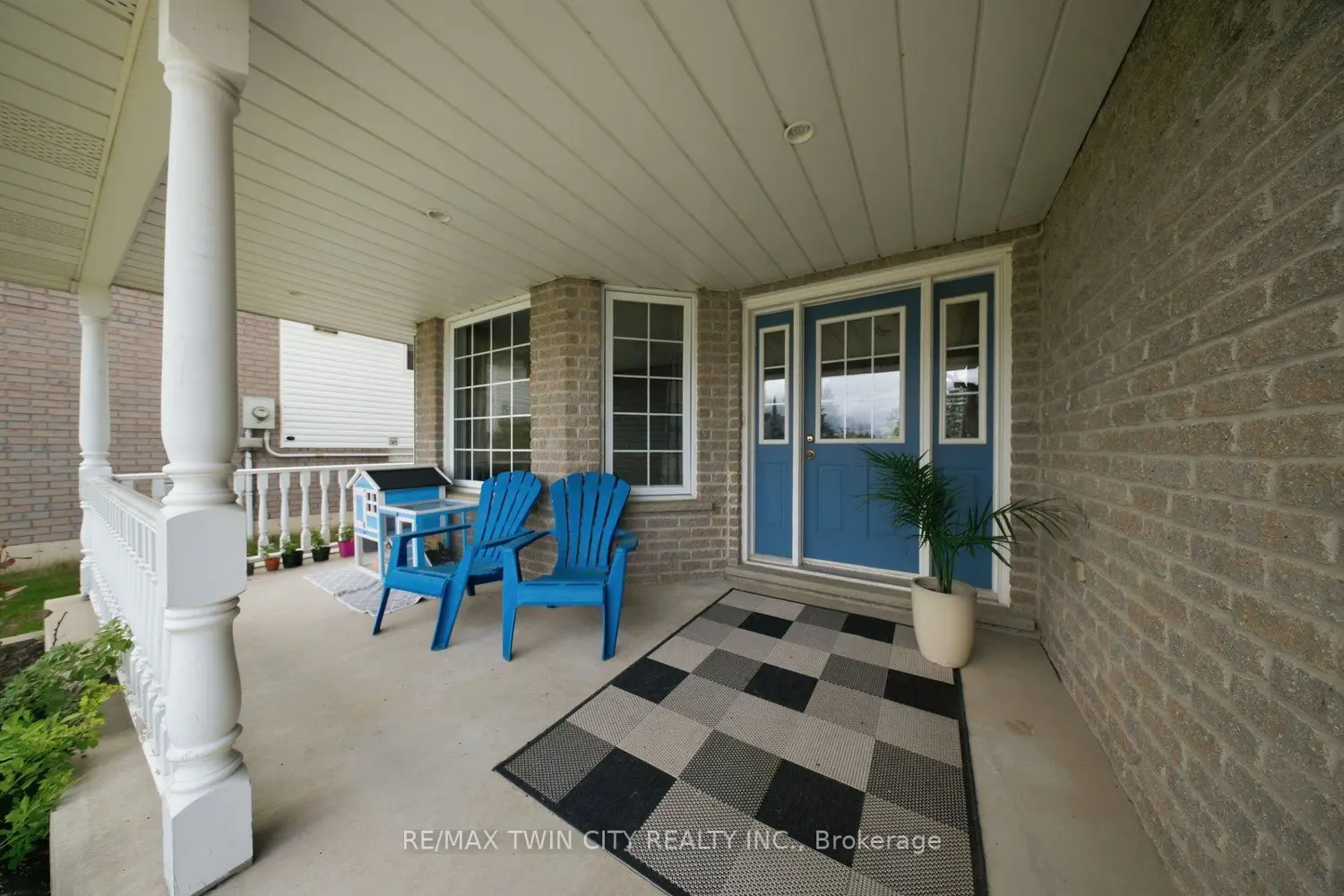 61 Sunnyside Drive photo 3