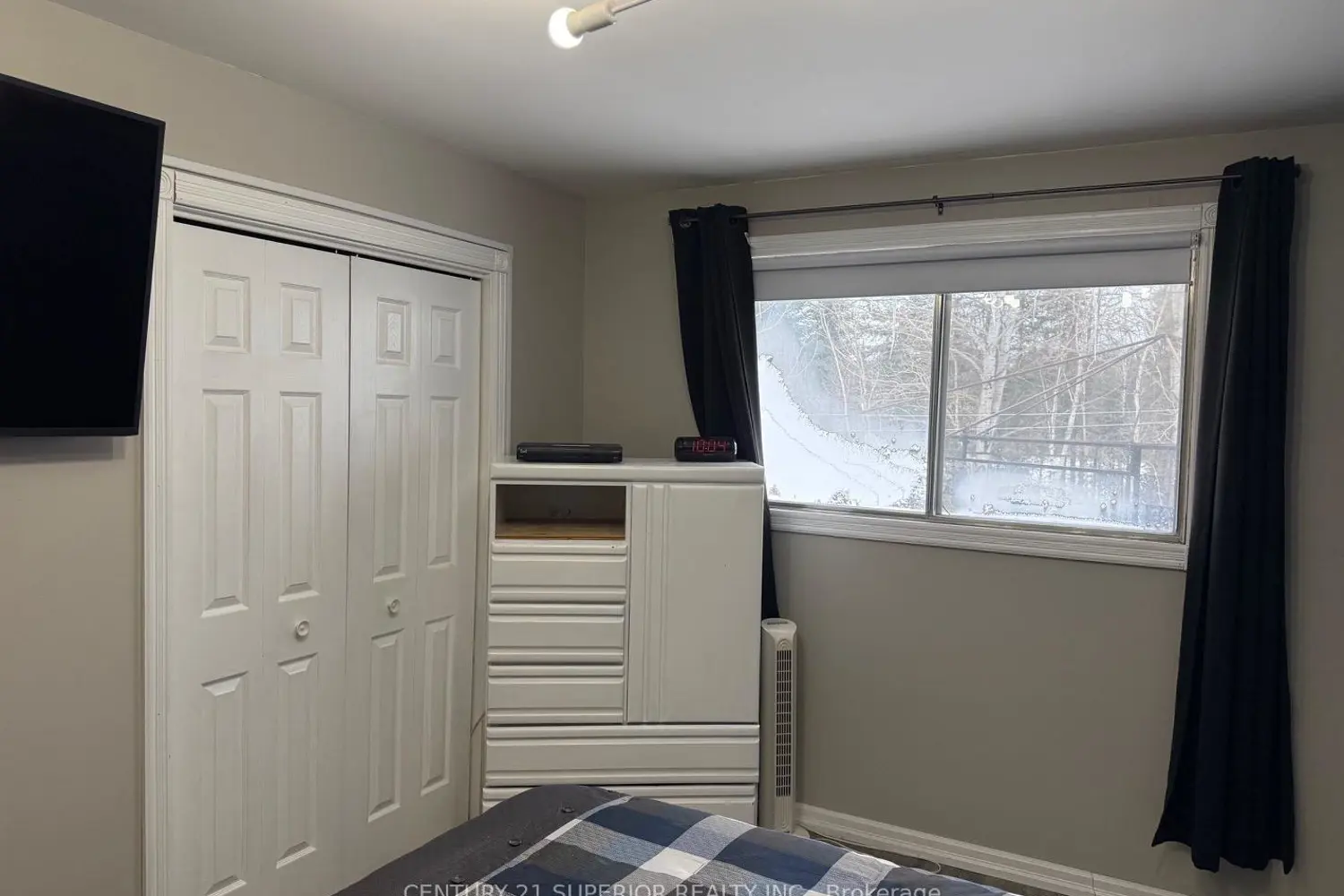 54 Redwing Ave photo 5