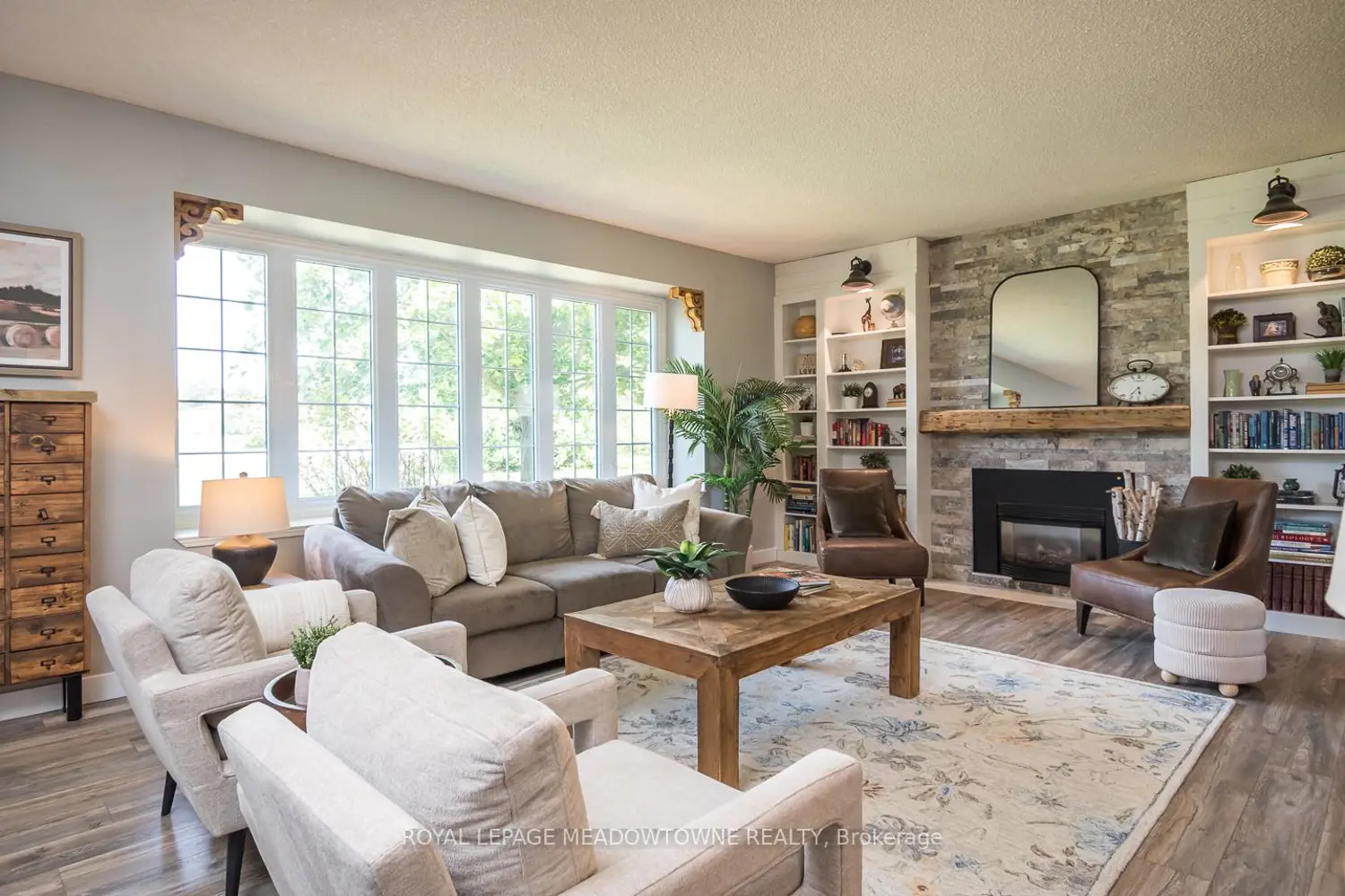 11276 Amos Drive photo 2