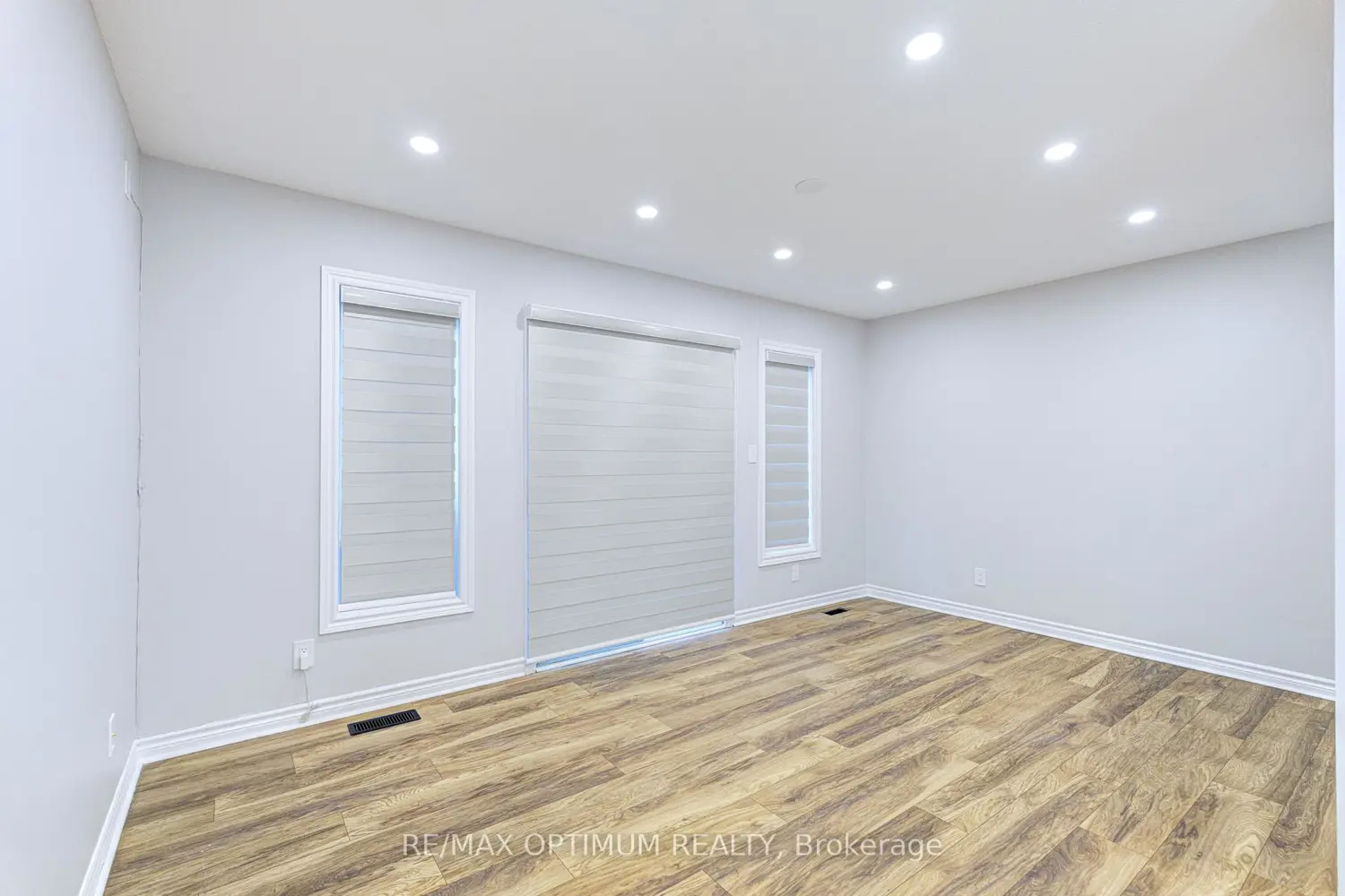345 Dalhousie Street photo 2