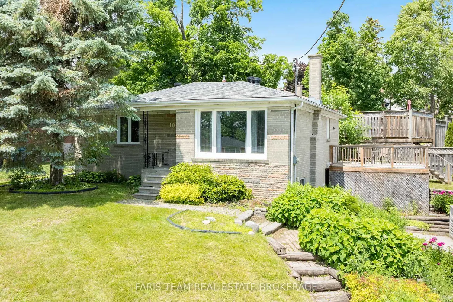 10 Karen Crescent