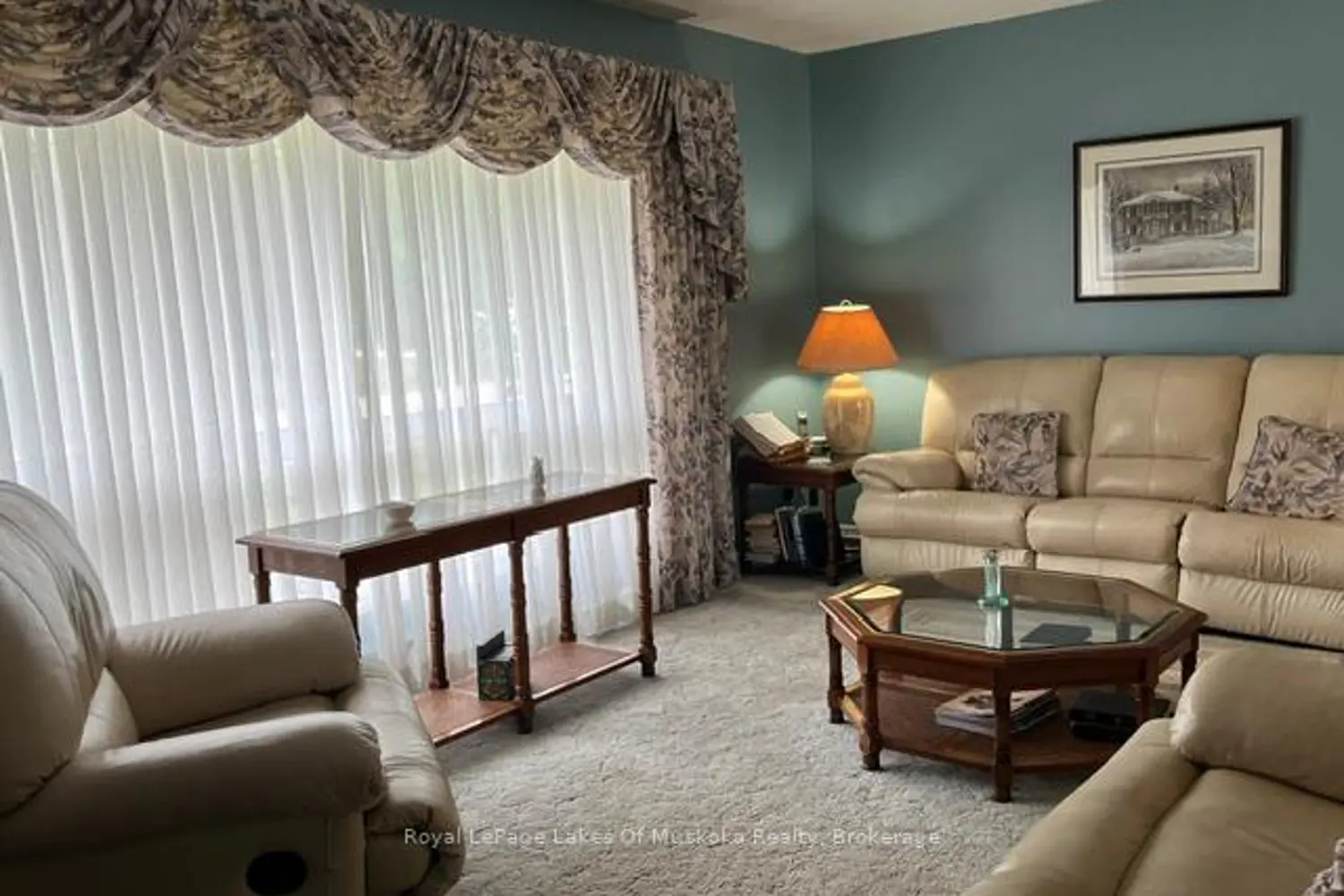 25 Fitz Avenue photo 5