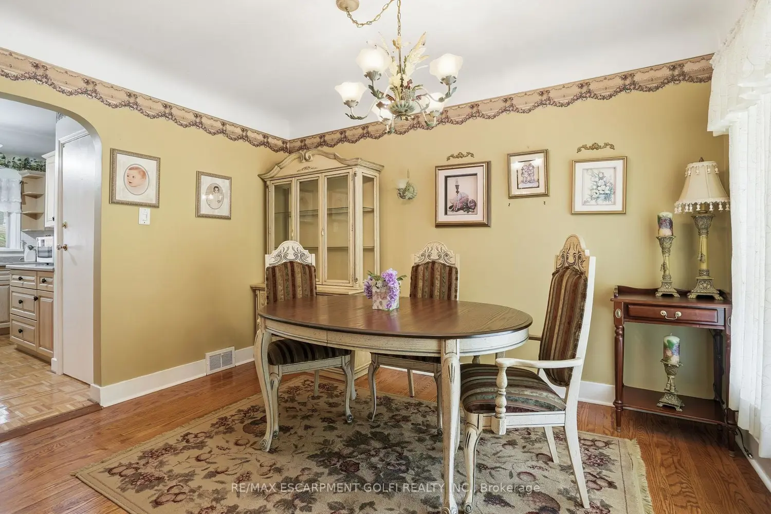 147 Village Road photo 4