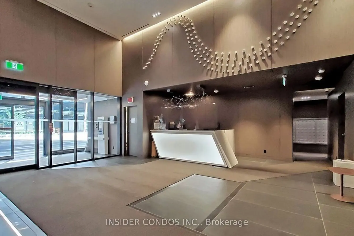 181 Dundas Street 807 photo 5
