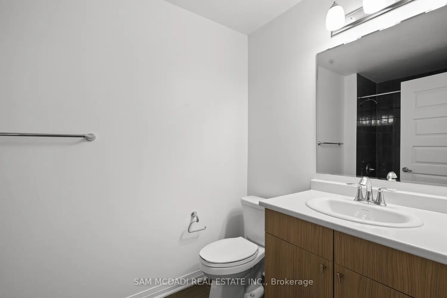 460 Gordon Krantz Avenue 314 photo 4