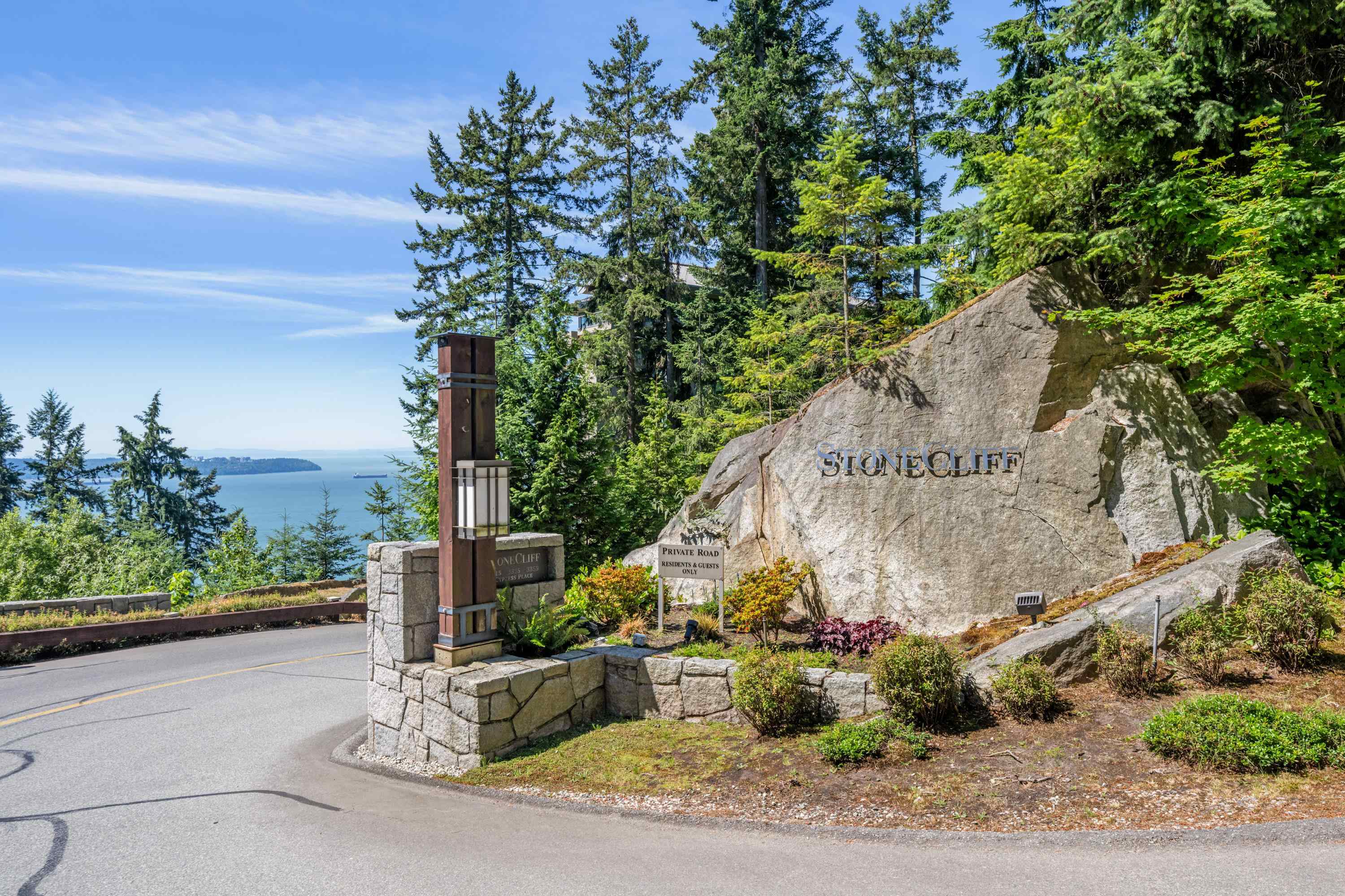 1201-3355 Cypress Place, West Vancouver, BC, V7S 3J9