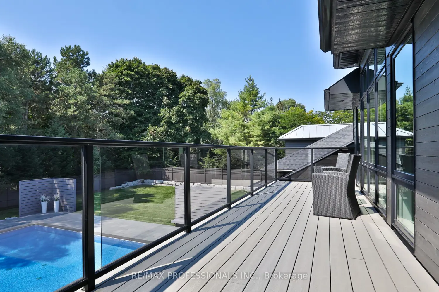 262 Maple Grove Drive photo 4