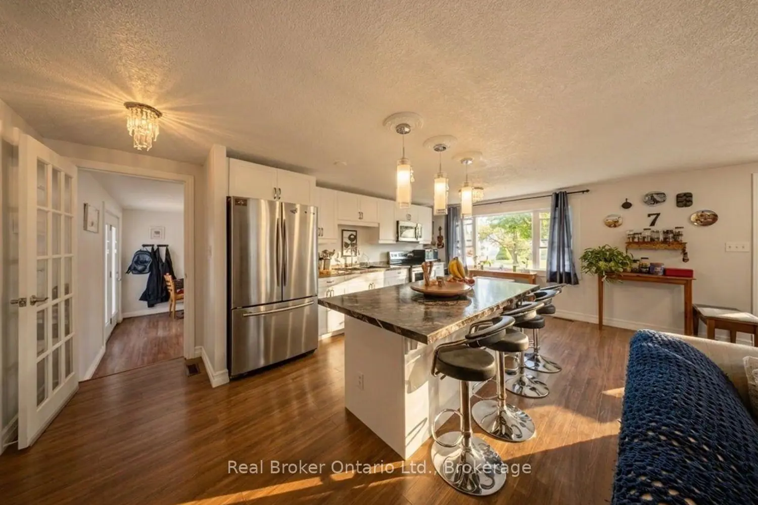 105 Meadows Drive photo 5