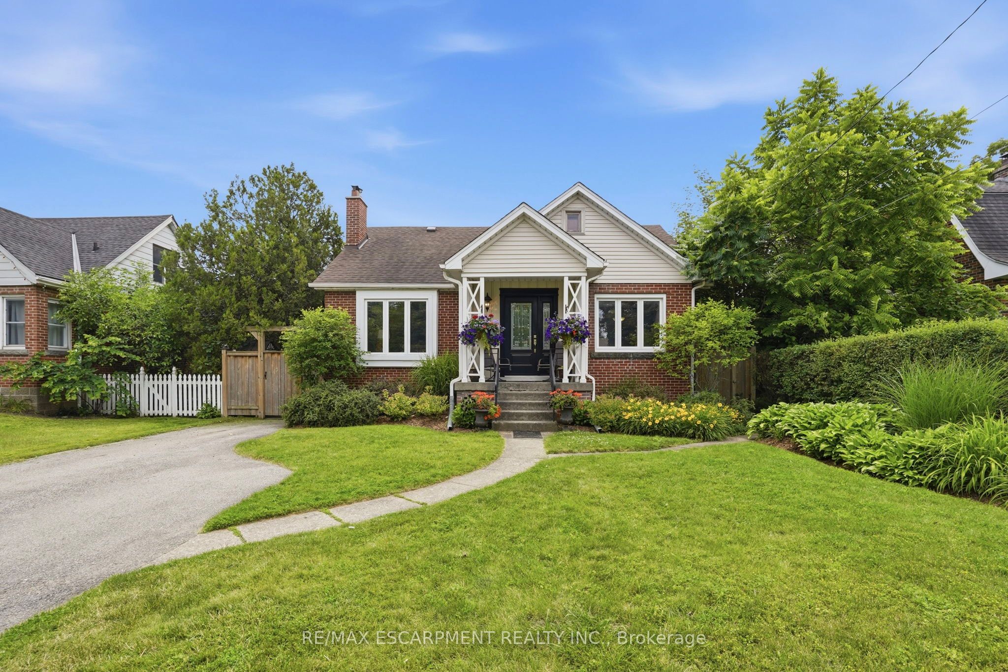 950 North Shore Boulevard W, Burlington, ON, L7T 1B1
