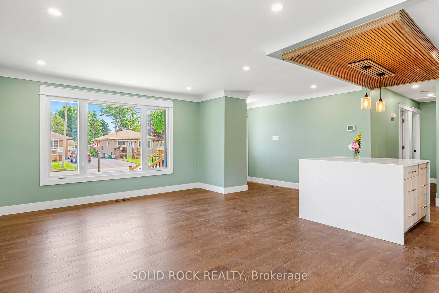 56 Bramshot Avenue photo 4