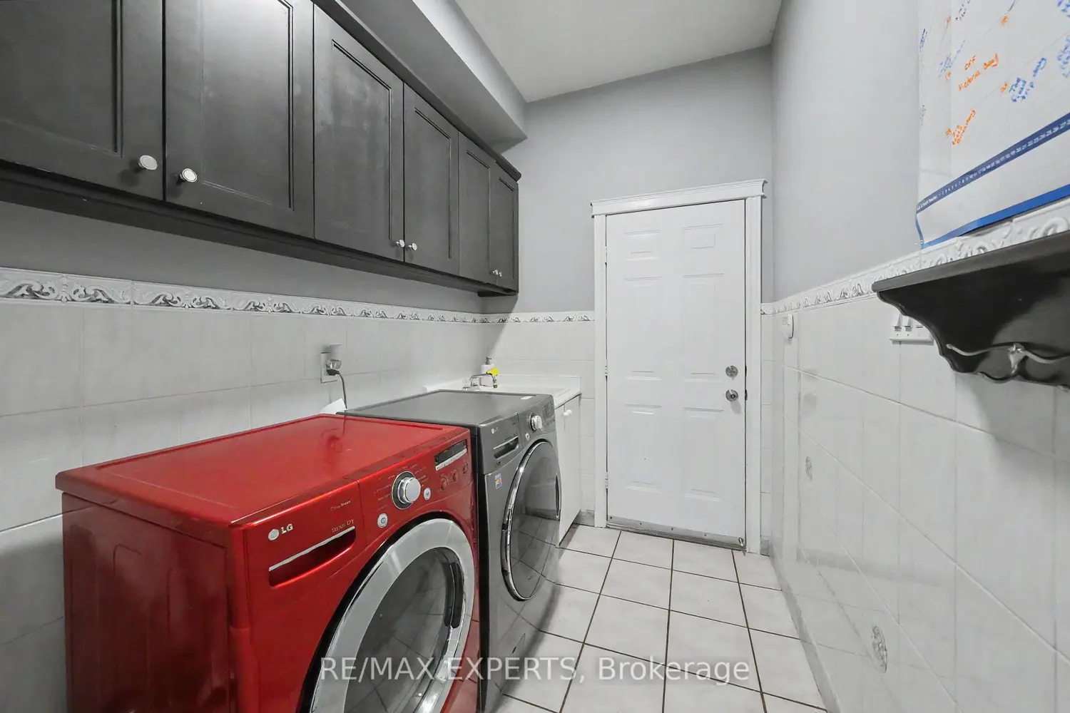 2 Ironhorse Crescent photo 5