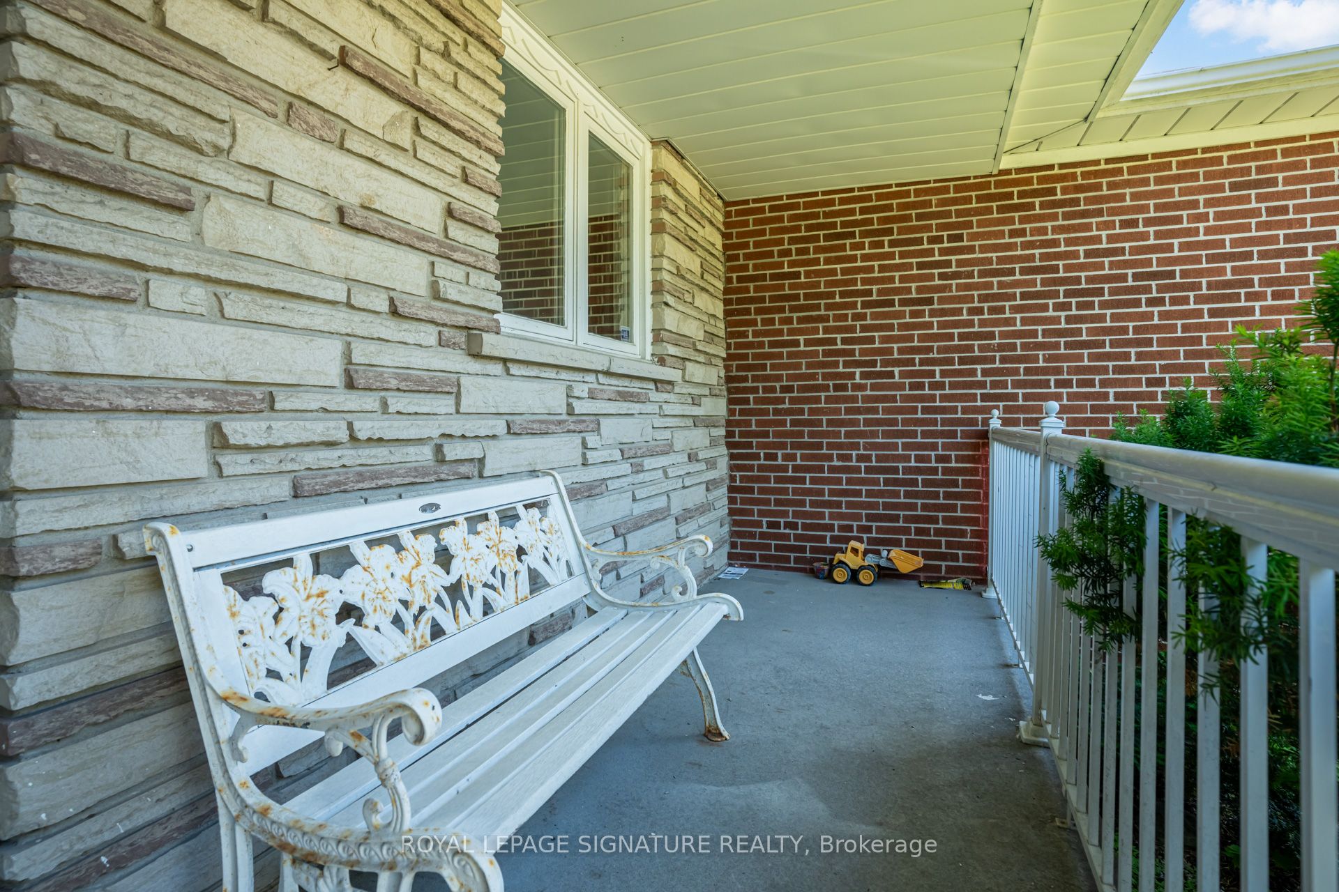 Main-141 Oakmeadow Boulevard, Toronto, ON, M1E 4H2 photo 4