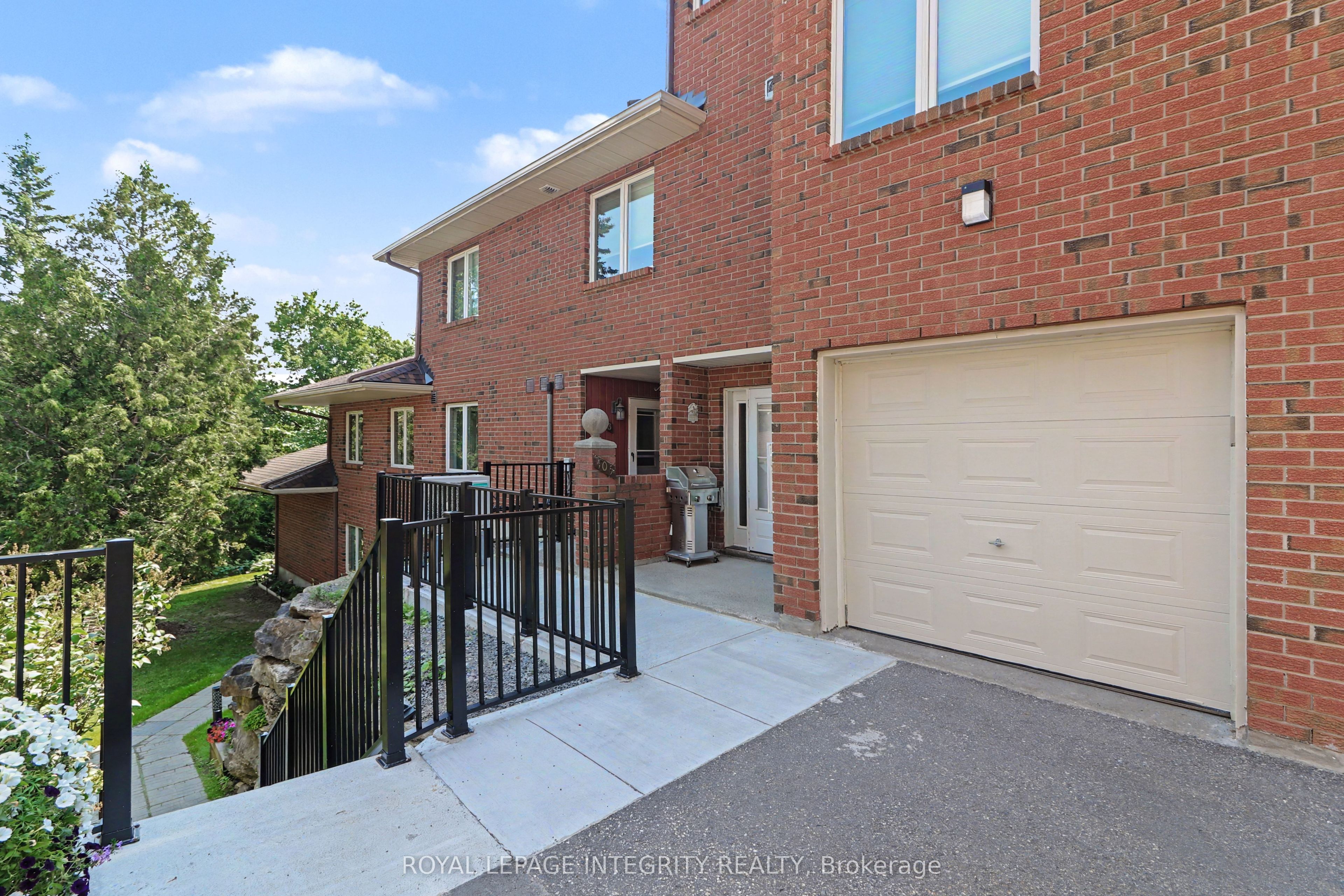 26-403 Stratas Circuit, Ottawa, ON, K2L 3K6