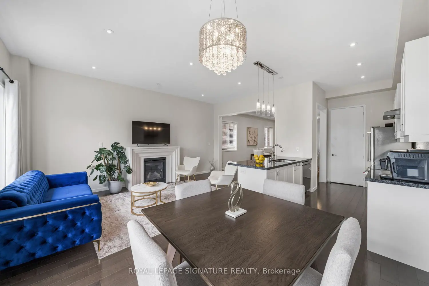 116 Elyse Court photo 3