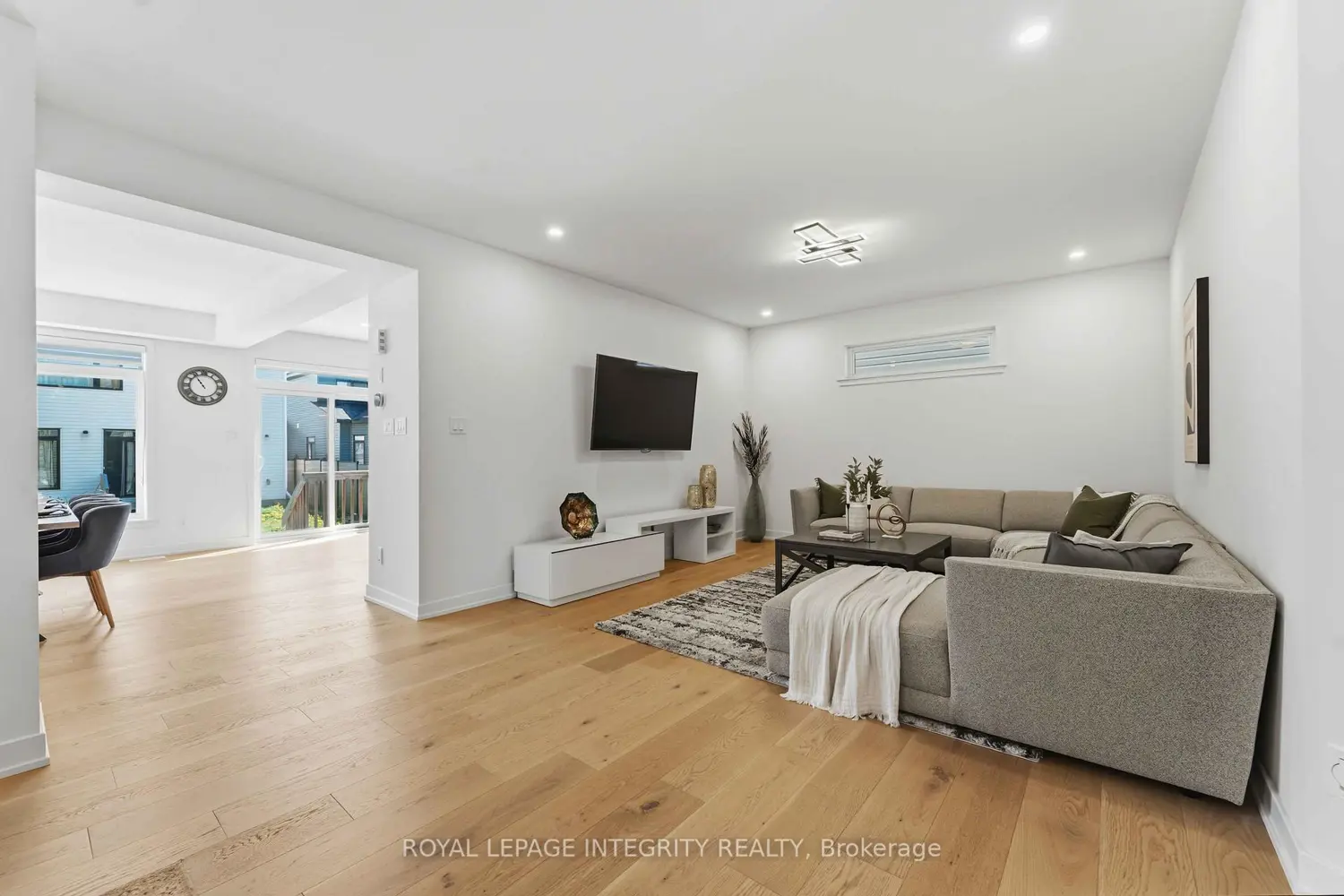 698 Odyssey Way