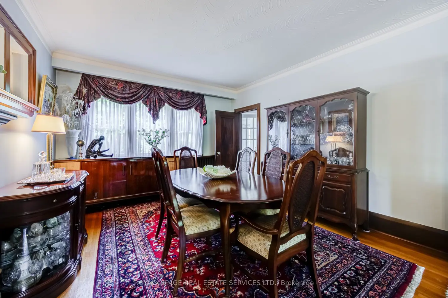 51 Halford Avenue photo 2
