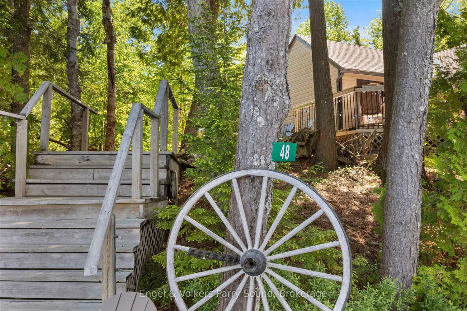 52 Island B photo 5