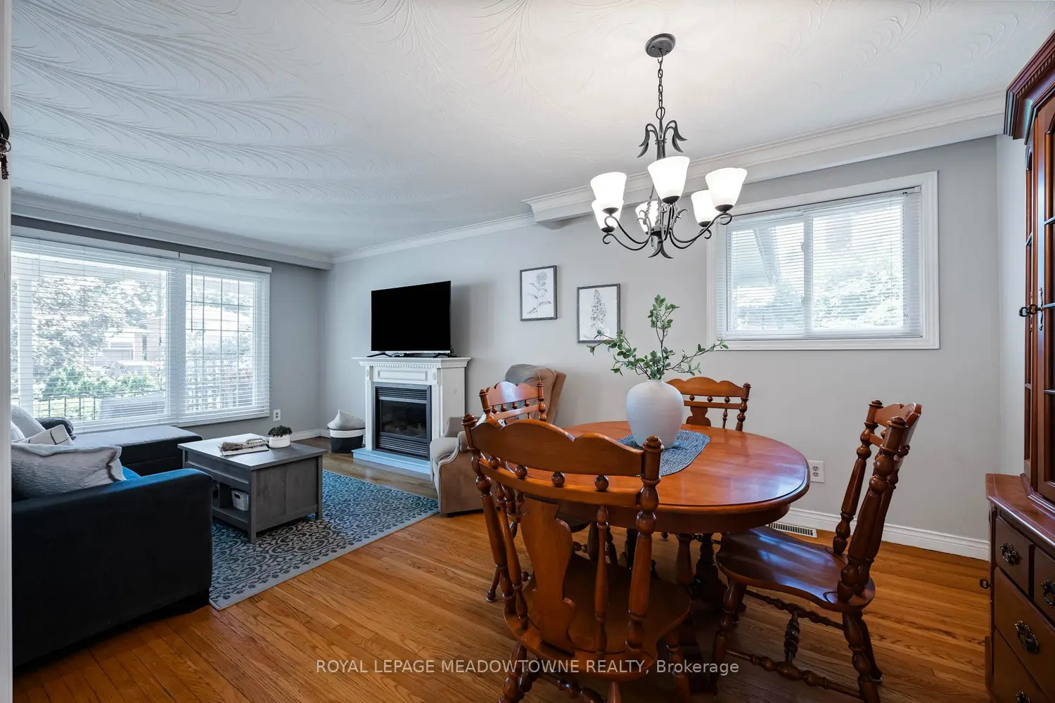 28 Algoma Drive photo 4
