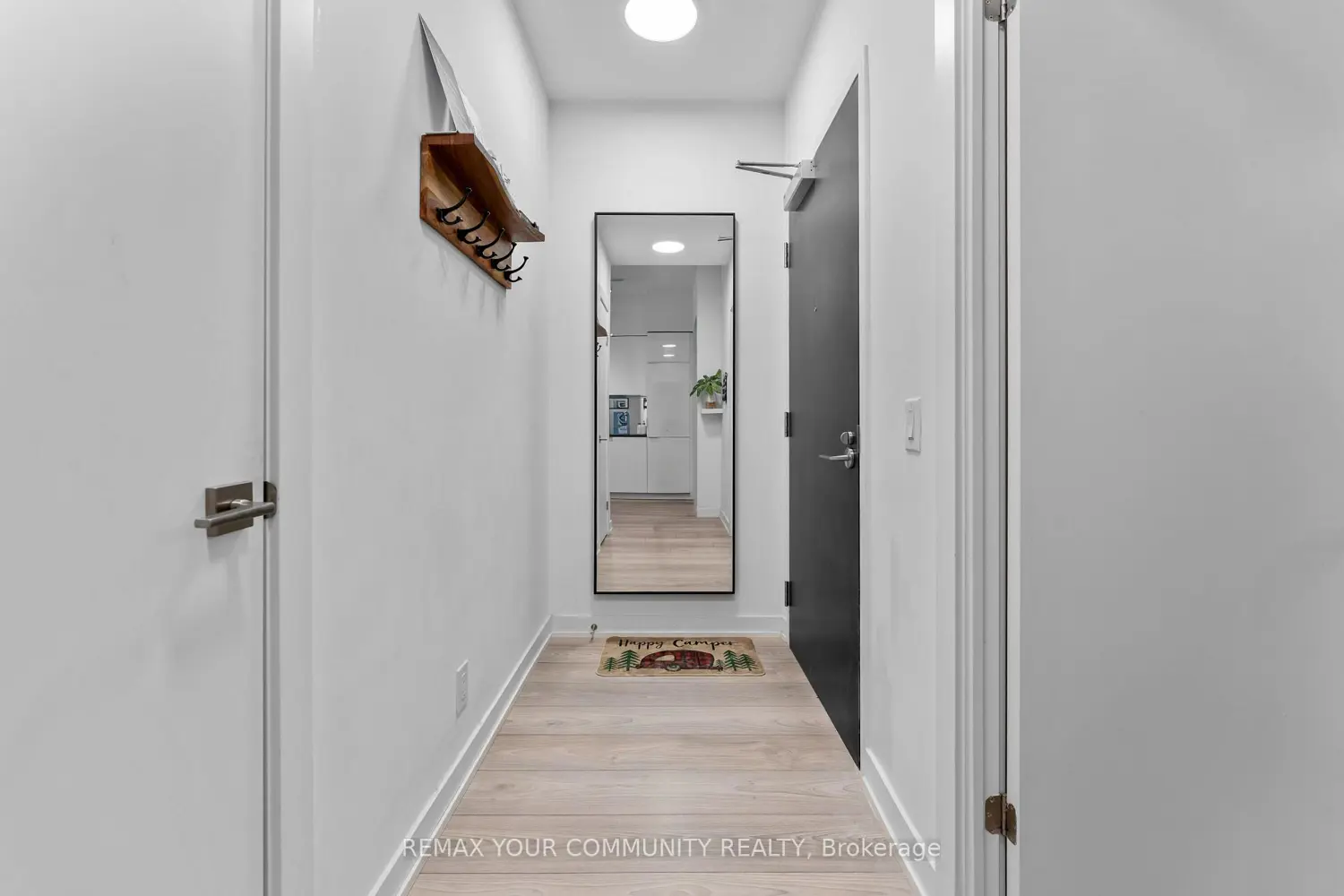 609 Avenue Road 201 photo 2