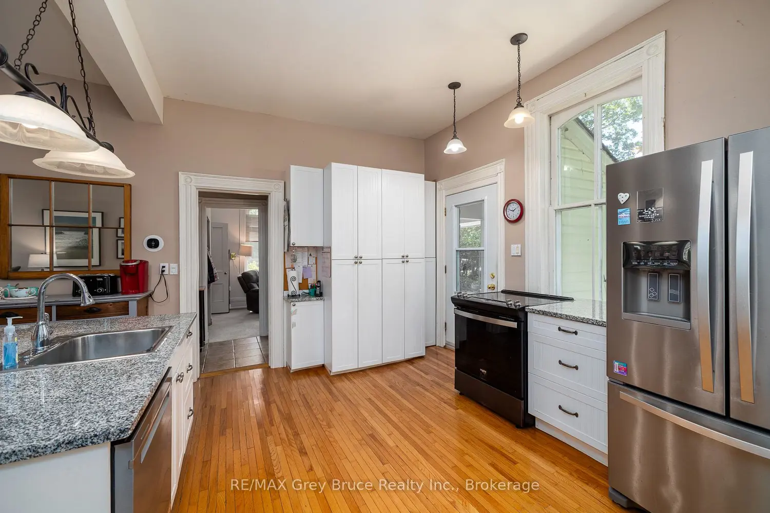 580 23Rd Street photo 5