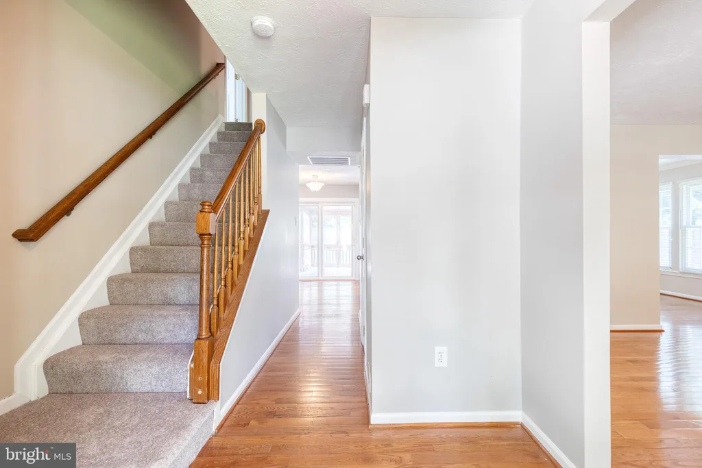 6500 Wesley Lane, Elkridge, MD 21075 photo 3