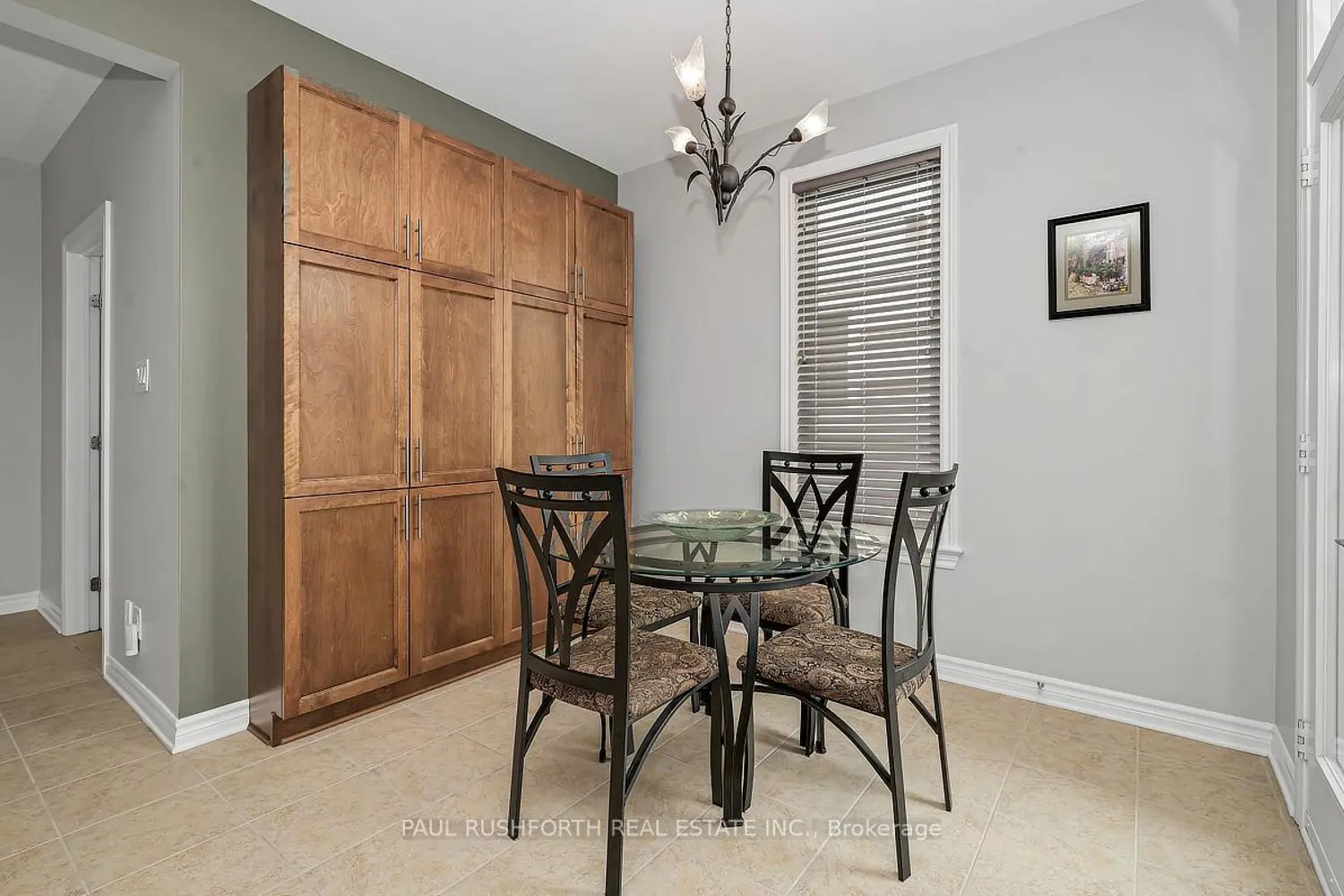 504 Landswood Way photo 4