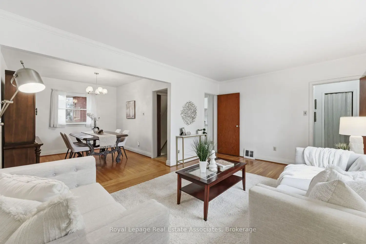 68 Gair Drive photo 4