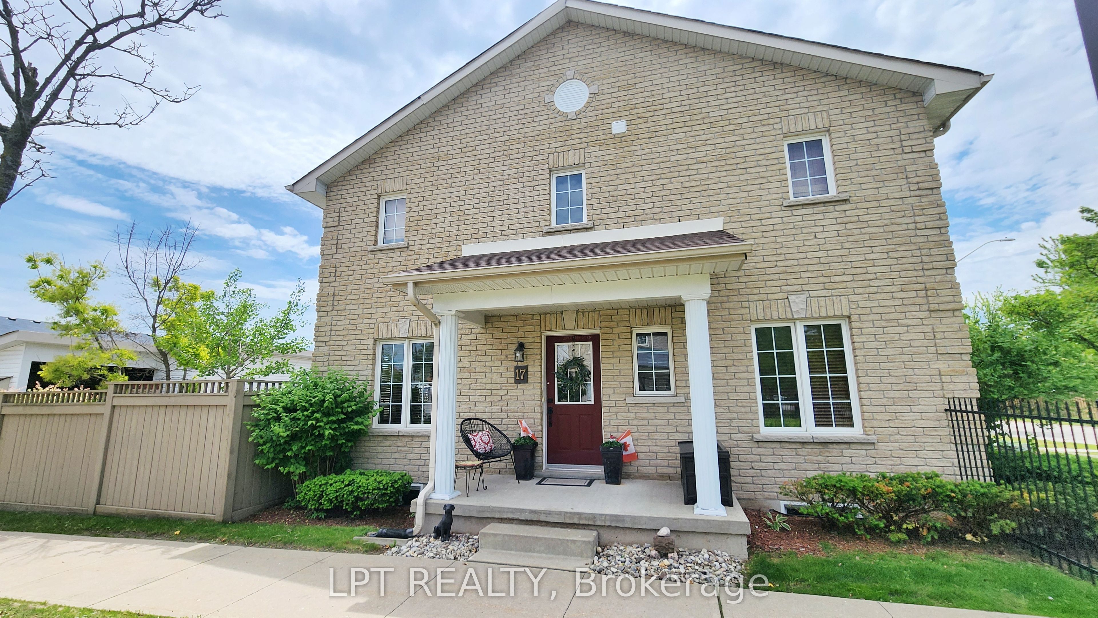 17 Silver Maple Crescent, Barrie, ON, L4N 0Y4