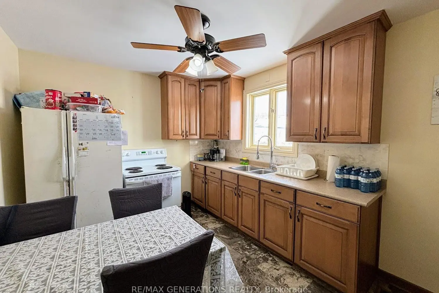 16 Wenonah Drive photo 2