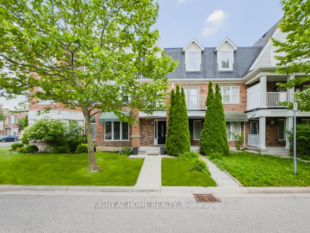 202 Magurn Gate, Milton, ON, L9T 7B4